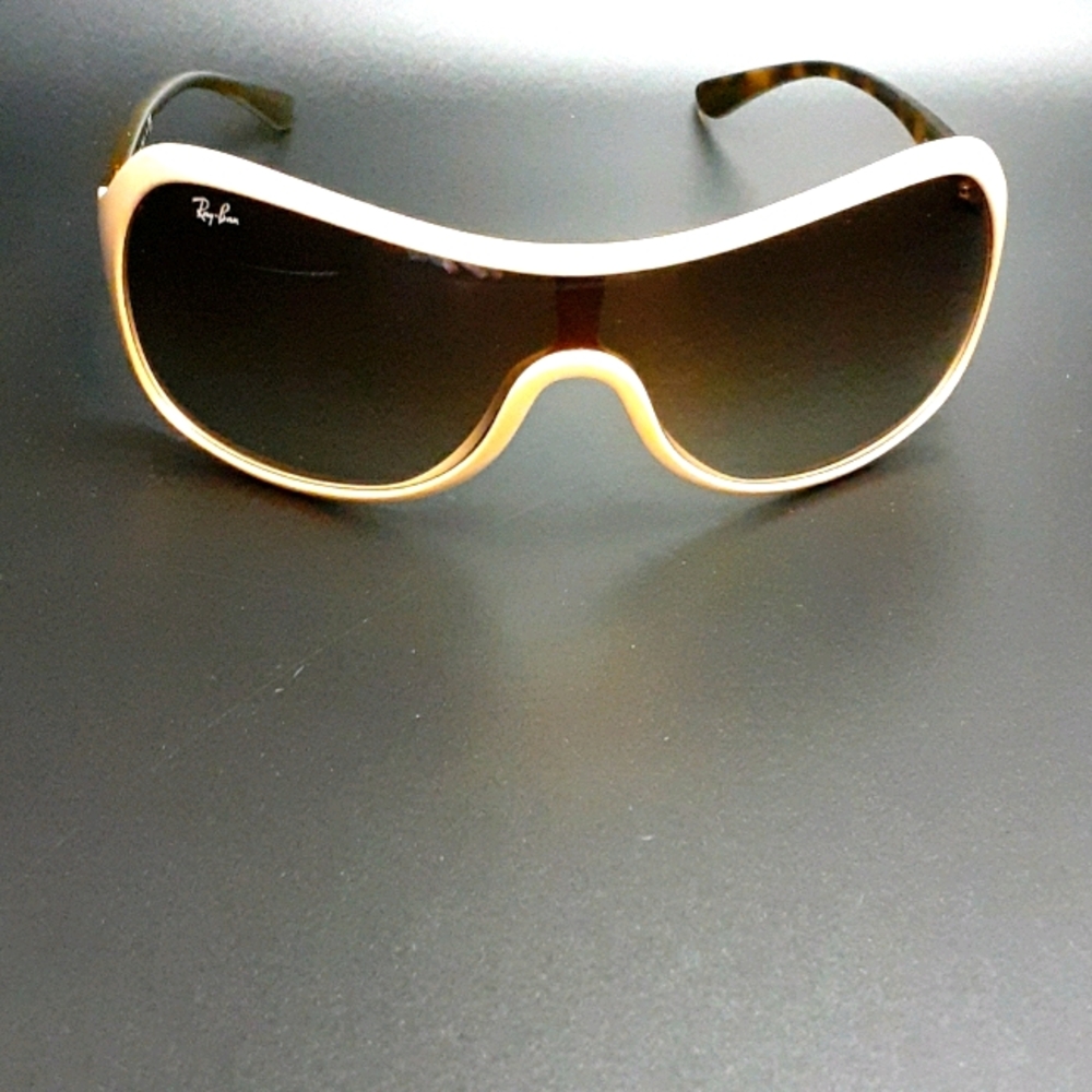 Ray-Ban Gold and Brown Women's Sunglasses